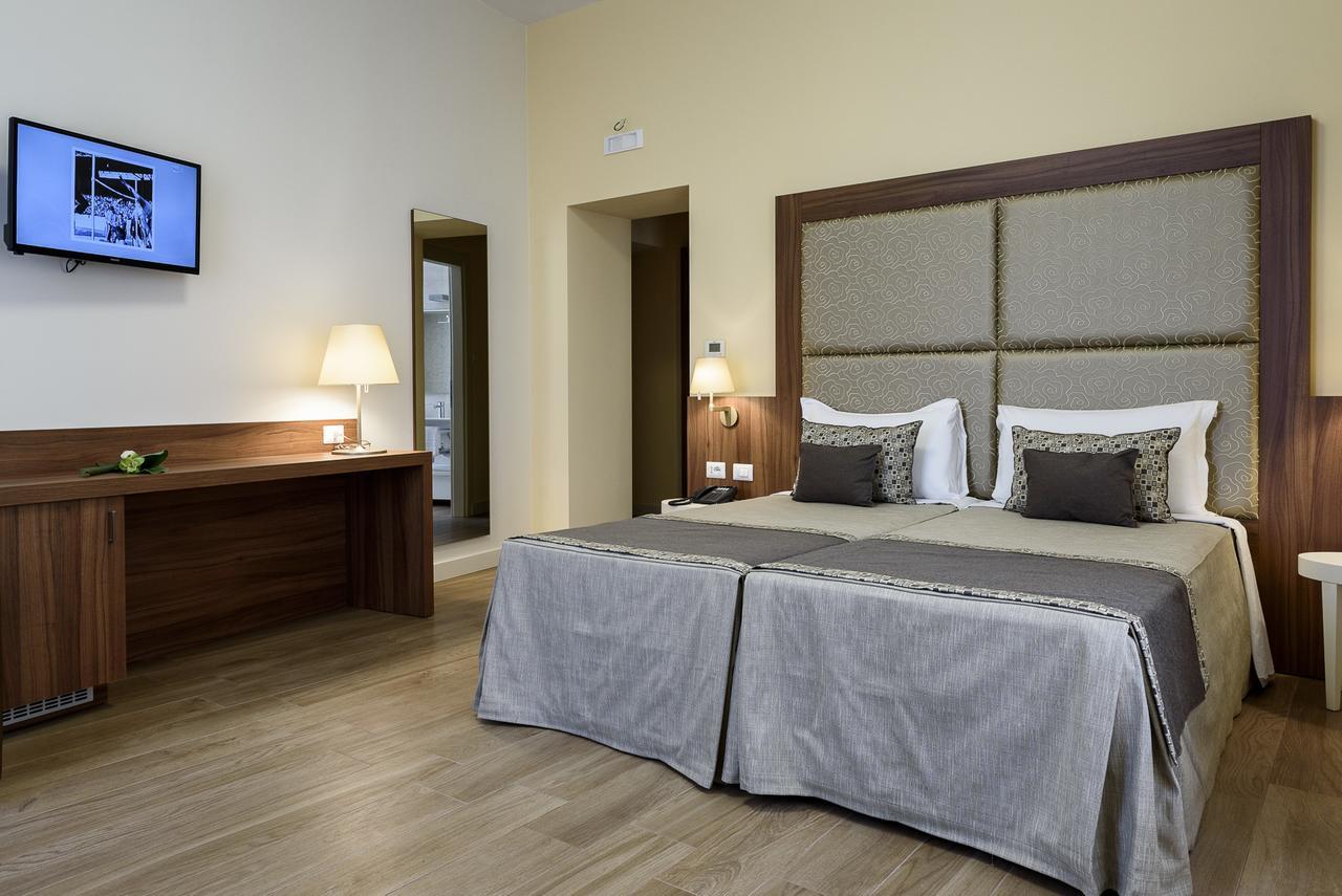 Navona Luxury Guesthouse Rome Bagian luar foto