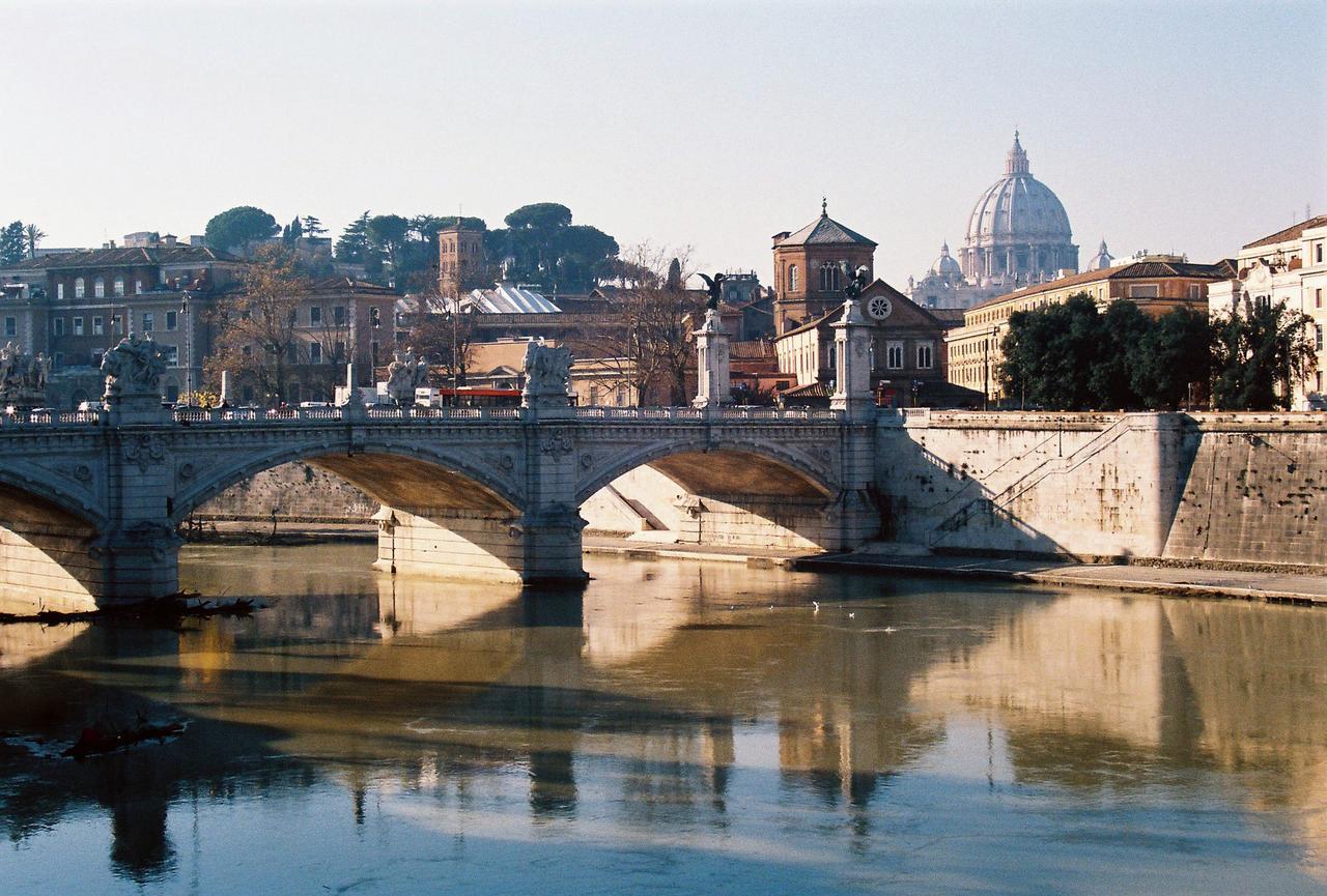Navona Luxury Guesthouse Rome Bagian luar foto