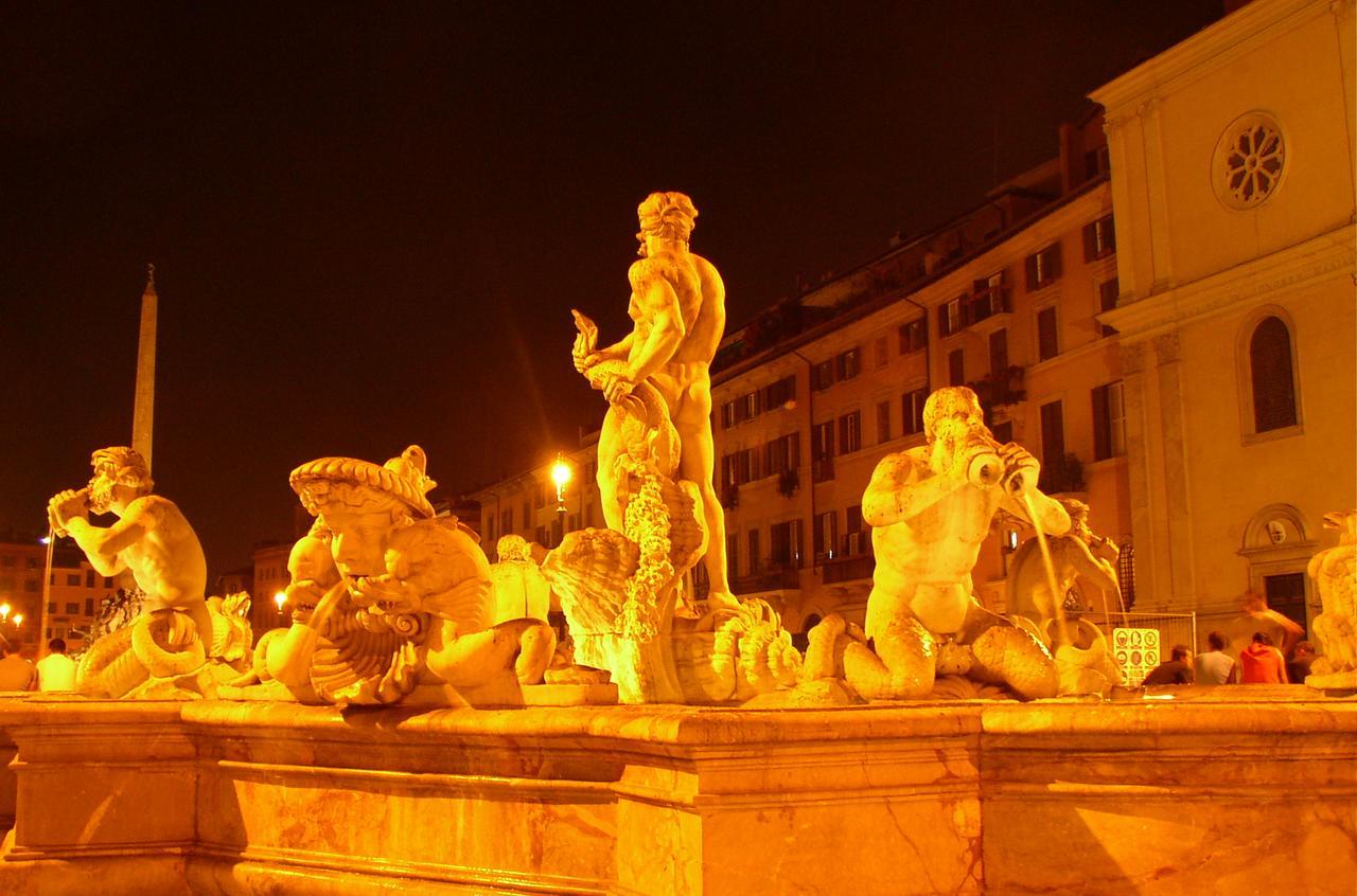 Navona Luxury Guesthouse Rome Bagian luar foto