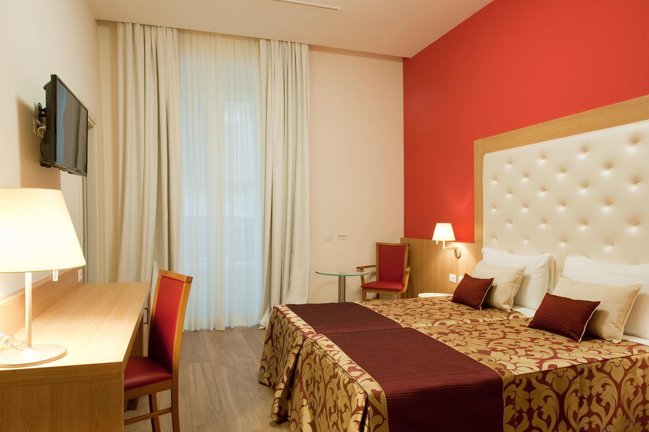 Navona Luxury Guesthouse Rome Bagian luar foto
