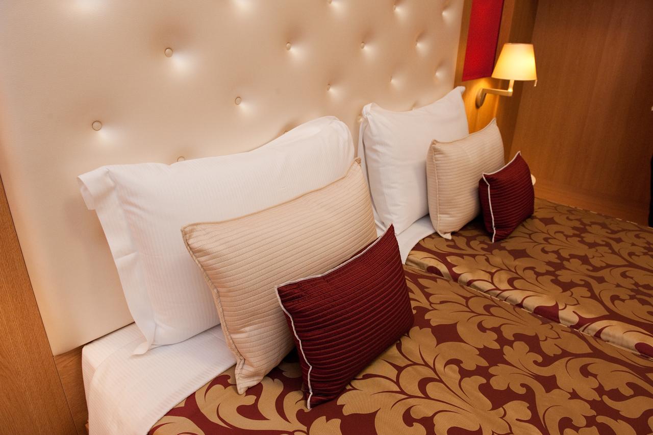 Navona Luxury Guesthouse Rome Bagian luar foto
