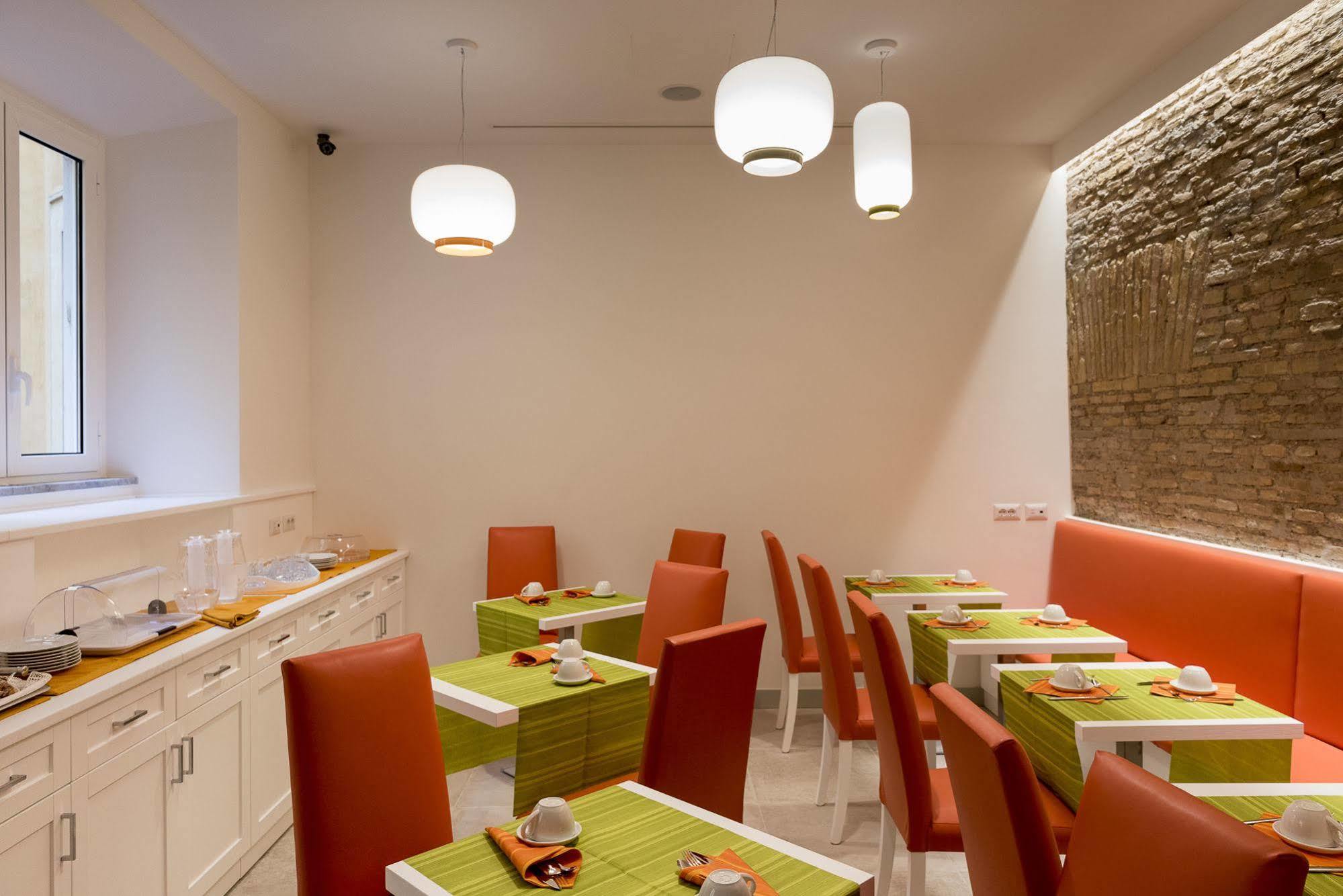 Navona Luxury Guesthouse Rome Bagian luar foto