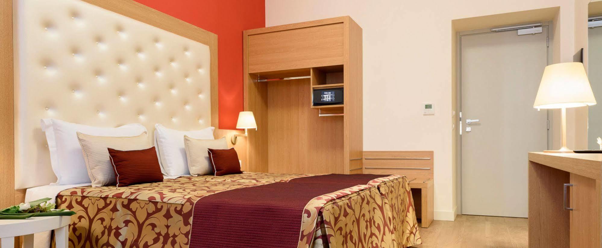 Navona Luxury Guesthouse Rome Bagian luar foto